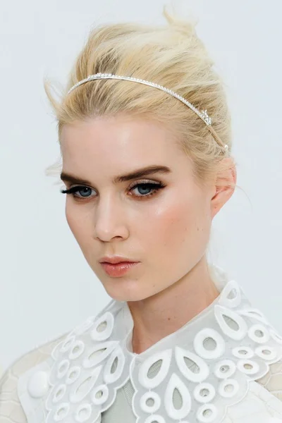 Look 14